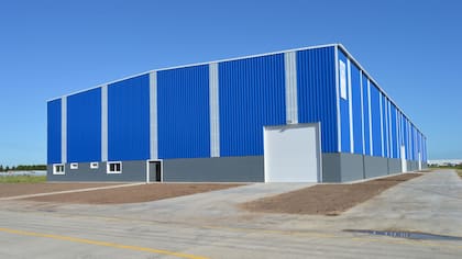 La empresa tiene un depósito de 6000 metros cuadrados