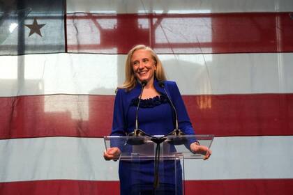 La encuesta más reciente de Trafalgar Group/InsiderAdvantage muestra a Abigail Spanberger con 48% frente al 45% de Winsome Earle-Sears en Virginia