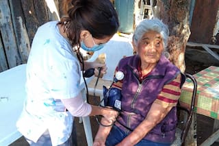 Cómo cuidan los médicos de la cordillera a los últimos trashumantes de Neuquén
