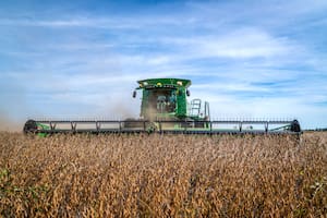La industria vendió más maquinaria agrícola en 2025, pero alertó sobre un condicionante