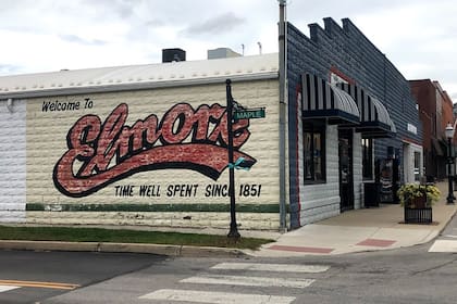 La entrada a Elmore, uno de los pueblos del condado de Ottawa.
