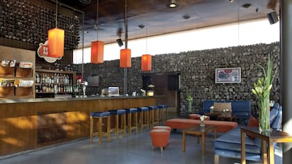 La entrada de Deriva con brie crocante tibio es inolvidable