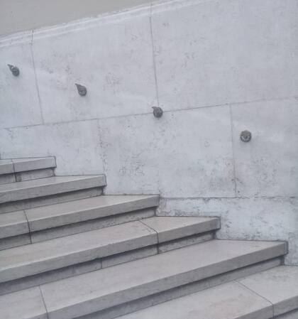 La entrada de la Basílica San Nicolás de Bari, en Santa Fe 1352