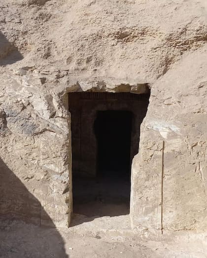 La entrada original a la tumba de Amenmose