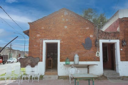 La entrada, por Balcarce 191