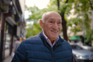 Tiene 83 años y comparte el desafío de estar bien con una enfermedad que afecta la calidad de vida