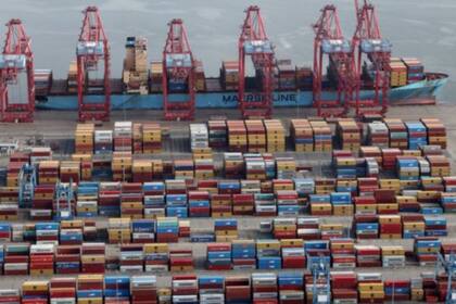 La escasez de dlares incrementa los problemas para importar