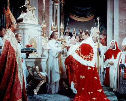 La escena de la coronación, uno de los grandes momentos del Napoleón de Marlon Brando en la película Desirée