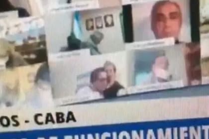 La escena del escándalo del diputado Juan Emilio Ameri en plena sesión virtual de la Cámara de Diputados. Un debate que terminó con otra polémica por la forma en que el kirchnerismo modificó un proyecto que tenía consenso