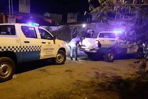 Drogado, se atrincheró en su casa y asesinó a su madre de más de 100 puñaladas