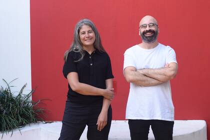 La escritora Selva Almada y el director de cine Maximiliano Schonfeld