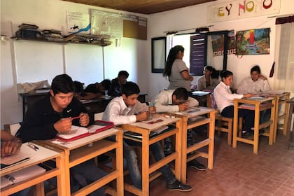 La escuela 979 Maestra Ermelinda Milesi es la que funciona en el paraje La Peligrosa.