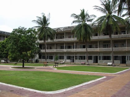 La escuela en donde funcionó S-21