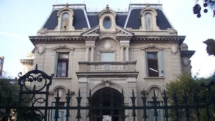 La escuela Enseñanza Media Nº 432 Bernardino Rivadavia