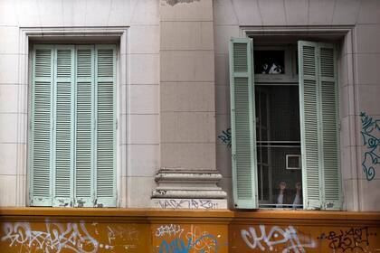 La escuela Florencio Balcarce, en Almagro, donde un alumno atacó a otros con un cuchillo.