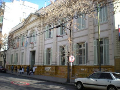 La escuela Florencio Balcarce, inaugurada en 1902 por Julio Argentino Roca, sigue funcionando