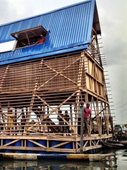La escuela flotante de Makoko fue un edificio prototipo que ha servido de inspiración para otros proyectos.