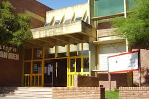 Un alumno ingresó armado a un colegio de Santa Fe y mató a un compañero