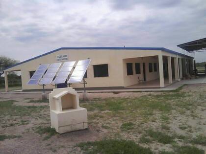 La escuela se encuentra en la localidad de Campo del Cisne, al sur de Santiago del Estero, en el departamento de Quebrachos