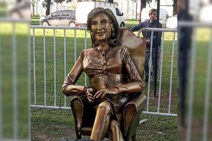 La escultura de Mirtha Legrand que desató la polémica (Captura Twitter)