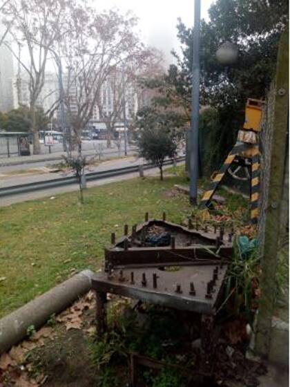 La escultura fue robada a plena luz del día