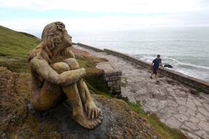 Mar del Plata: La misteriosa estatua que sorprendió a todos en Playa Chica