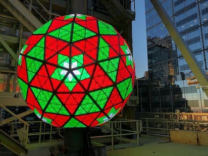 La esfera que caerá el próximo sábado en Times Square