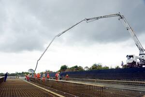 La española Dragados se desprende de su participación en Dycasa