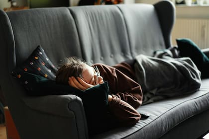 La especialista quedó lejos de recomendar dormir siestas, ya que no se puede recuperar el sueño perdido