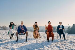 El colectivo salvaje con acento español que dirige un argentino