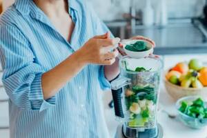 La espirulina contiene vitaminas A, B12, B1 y B2. Foto: iStock