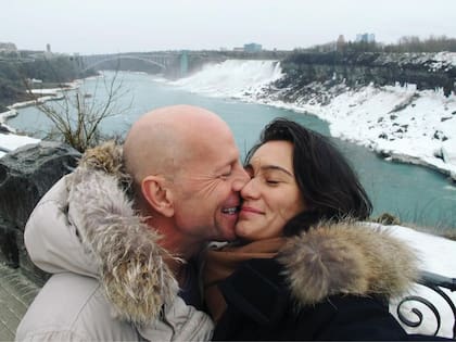 La esposa de Bruce Willis, Emma Heming Willis, habló sobre el período previo a la detección de la enfermedad del actor