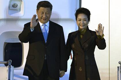 La esposa de Xi Jinping recorrió los escenarios de toda China y medio mundo como cantante