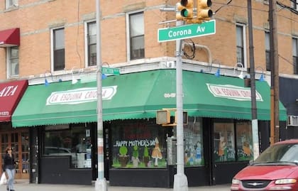 La Esquina Criolla es una carnicería y restaurante que se encuentra hace más de 20 años en Queens