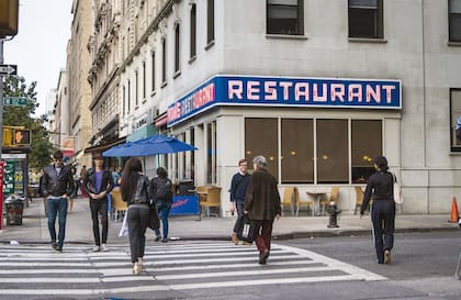 La esquina de Broadway y la calle 115 era visitado por Seinfeld y Larry David, que luego usaron muchas de sus particularidades