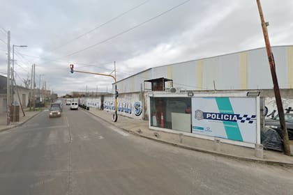 La esquina de Donato Álvarez y Lynch, en Lanús, donde un policía federal mató a un asaltante de 14 años