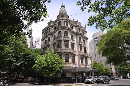 La esquina del Palacio Rocca, en la Ciudad de La Plata