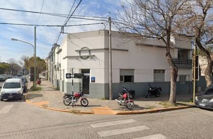 La esquina donde funcionó la inmobiliaria del Grupo Spaggiari, en Bulevar Roca y Suipacha, Rafaela