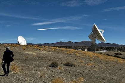 La estación aeroespacial se montó en medio del desierto neuquino