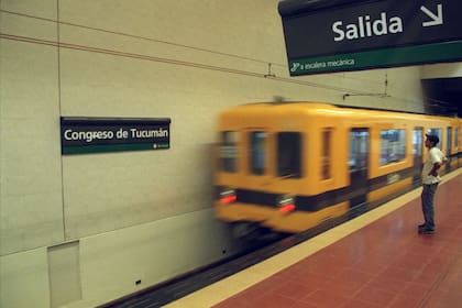 Mañana, 31 de agosto, la estación Congreso de Tucumán estará abierta hasta la madrugada por el partido entre River Plate y San Martín de San Juan