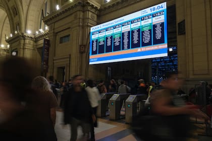 La estación Constitución durante la tarde del paro de colectivos