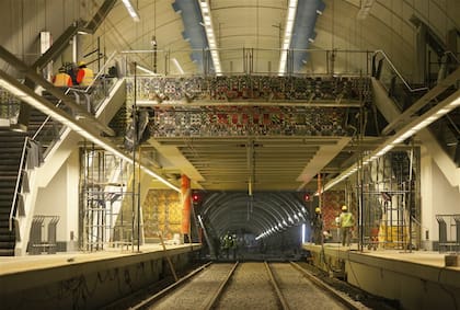 La estación Córdoba ya está casi listas; toda la línea H tiene decoración relacionada con el tango