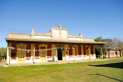 La estación de tren de Plá. Hoy funciona una biblioteca.