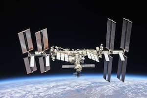 La Estación Espacial Internacional debió maniobrar para no chocar con un satélite argentino