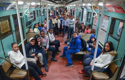 La estación fue clausurada en 1945: actualmente está abierta para recorridos guiados con una perspectiva histórica (nytransitmuseum.org)