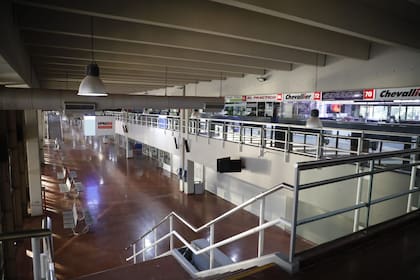 La estación terminal de Retiro está cerrada desde marzo pasado por la pandemia; las obras terminaron, pero no hay fecha prevista de reapertura