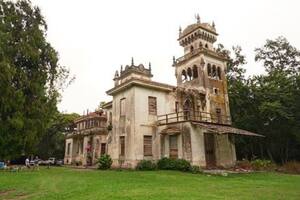 La estancia de La California fue el casco donde vivió Samuel Humberto Levi en 1925 y que hoy se encuentra en pleno abandono