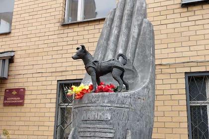La estatua de Laika en Rusia
