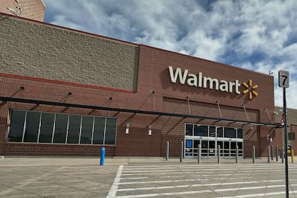 La estrategia de Walmart fue experimentar modelos diferentes según el país