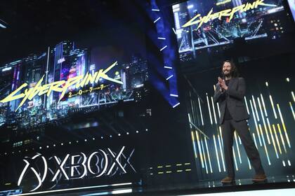 La estrella de The Matrix y John Wick fue el encargado de anunciar el videojuego que protagoniza en el evento de Xbox de Microsoft